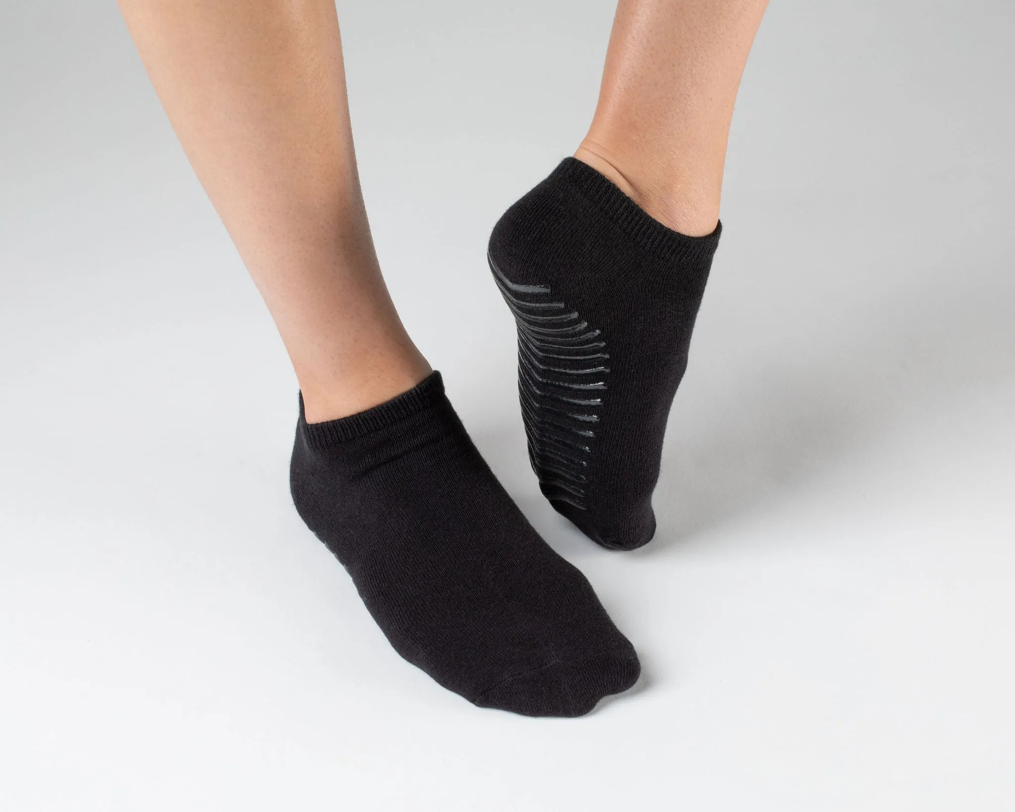 Men's Dark Grey Low Cut Ankle Non Skid Socks - 3 pairs